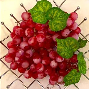 🆕Artificial grapes 🍇- Fuchsia
